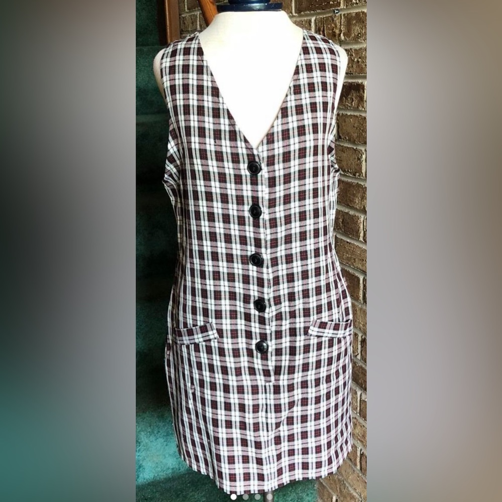 Vintage black/cream/red plaid dress. Juniors  size 9.